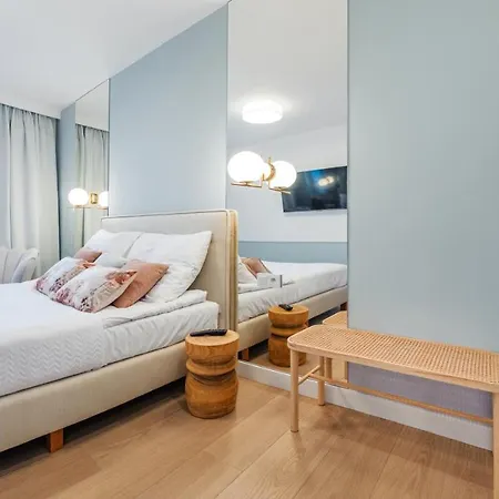 Lux Tukan B005 Polanki Aqua - *